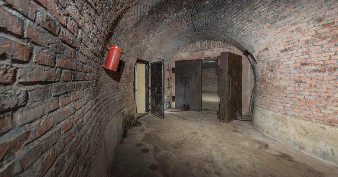 Bunker in Italia, alla scoperta dei rifugi di Villa Torlonia e Villa Ada