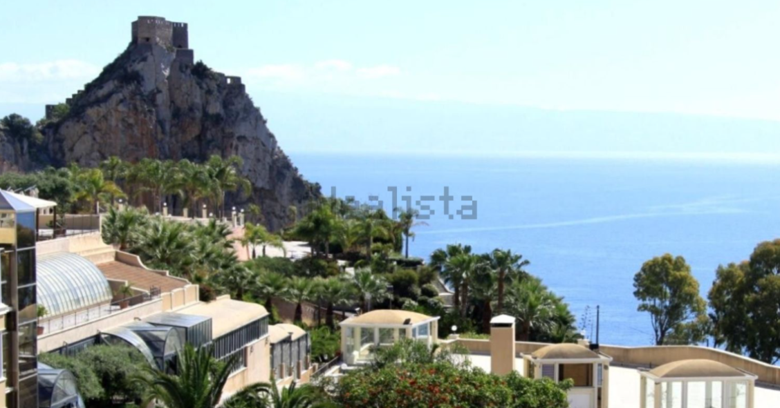 Resort all'asta a Sant’Alessio Siculo 