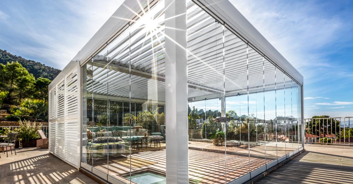Pergotenda bioclimatica, come godersi il giardino o il terrazzo tutto l'anno
