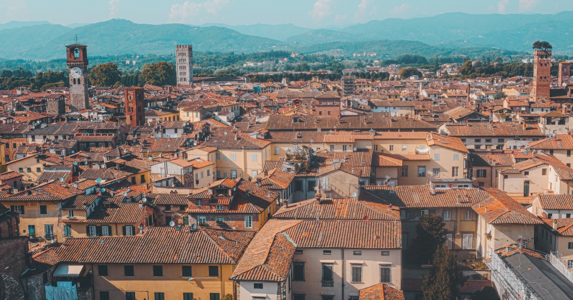 locuiesc în Lucca