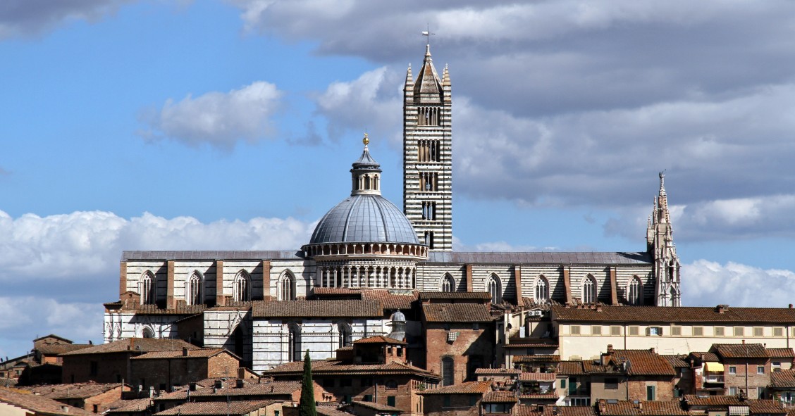 locuind în Siena