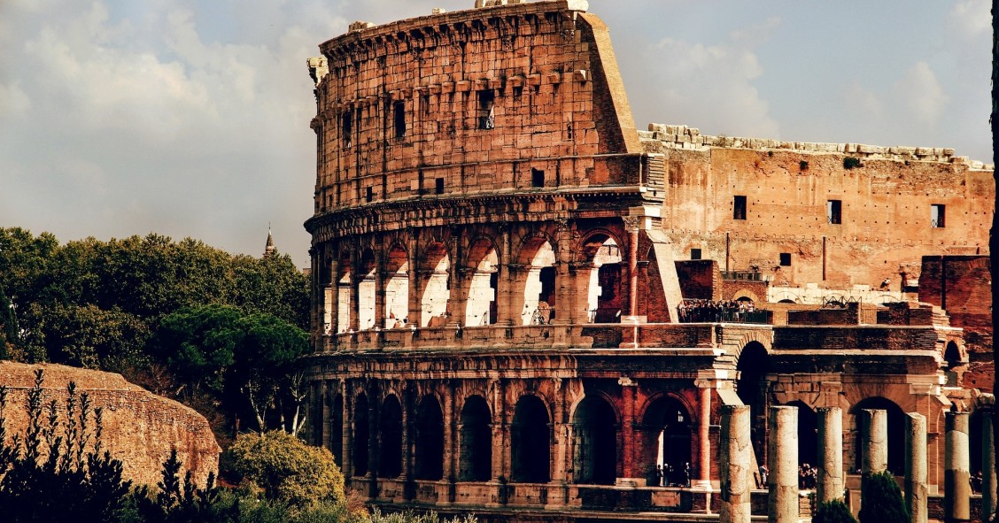 perchè il colosseo si chiama cosi