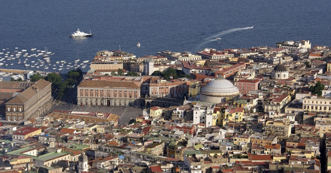 cosa fare a napoli ad aprile 2025