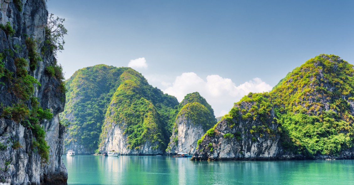 Alcuni degli usolotti della baia di Ha Long