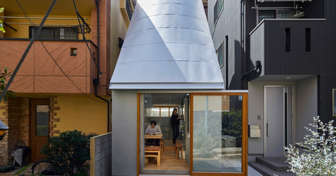 Love2 House