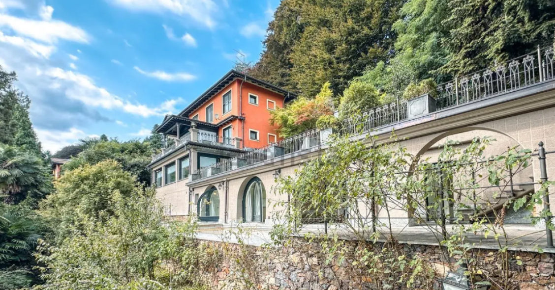 villa in vendita