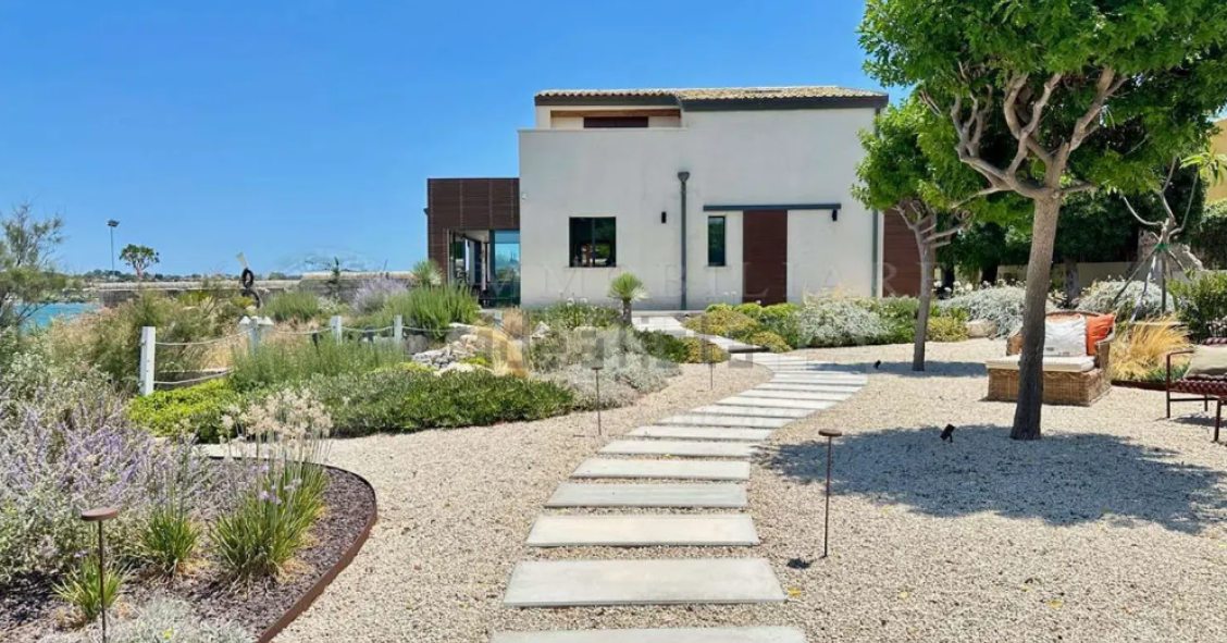 villa di nuova costruzione