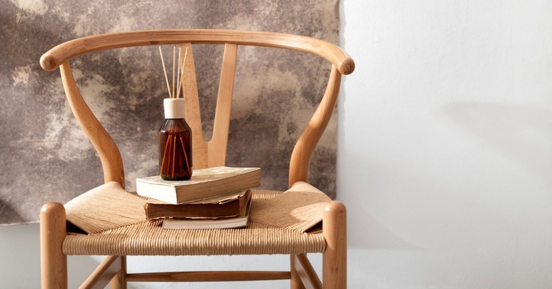 La sedia CH24 di Hans Wegner, detta Wishbone Chair