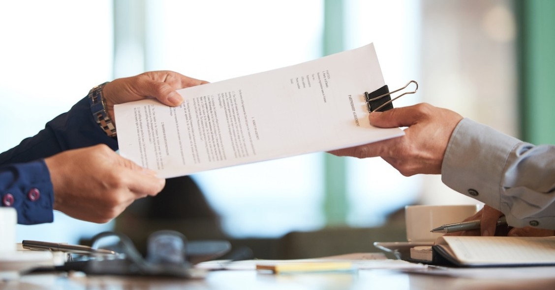 affitto solo a referenziati significato