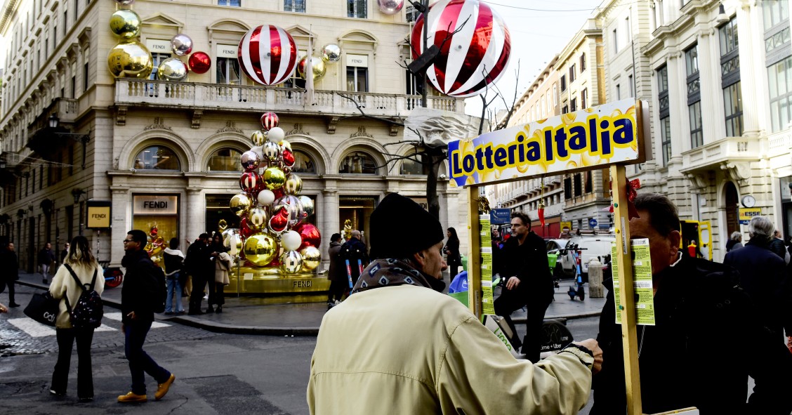 Christmas lottery Italy