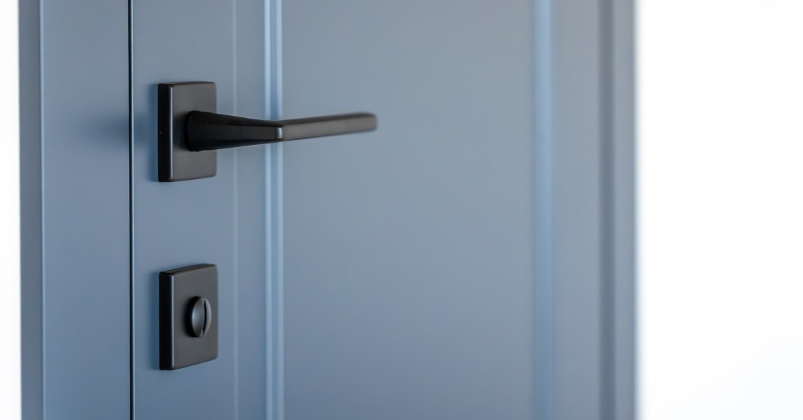 come abbinare le maniglie delle porte