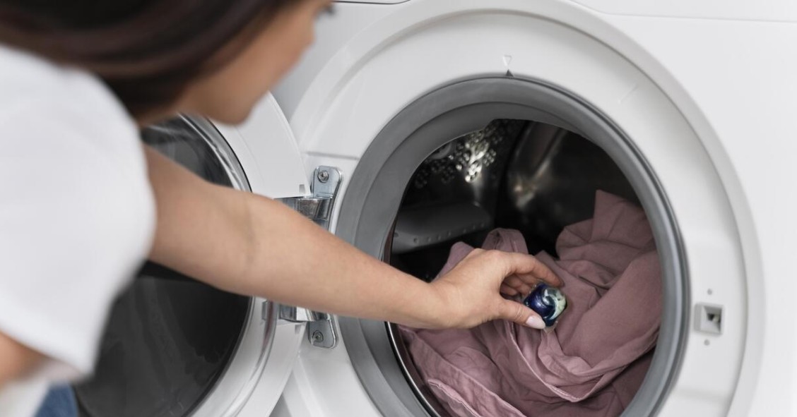 lavare copritavolo in lavatrice