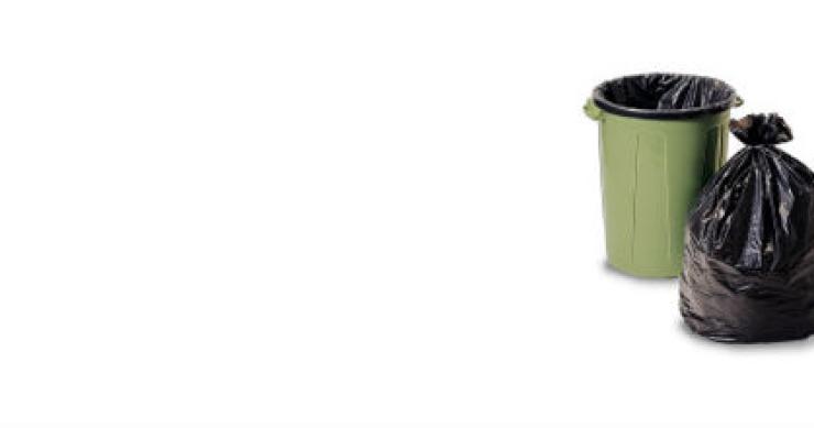 In città finisce nella spazzatura il 40% del cibo che compriamo