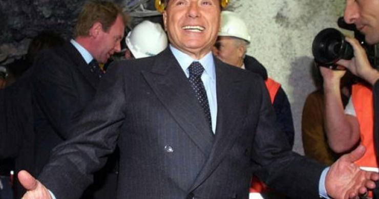 Piano casa, così berlusconi si fa i bungalow a villa certosa