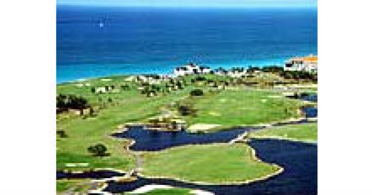 Cuba, dopo anni case e campi da golf per stranieri