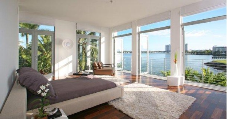 Case da sogno: design minimalista e spazi aperti con vista sulla baia (miami)