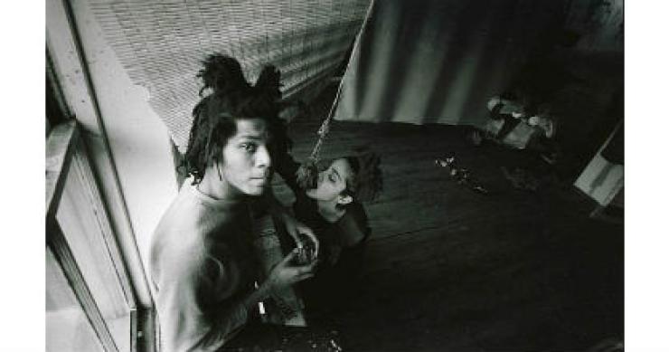madonna con il pittore statunitense basquiat al chelsea hotel Madonna story, in vendita il mitico hotel degli inizi (galleria)
