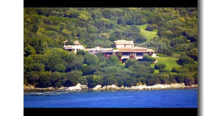 Berlusconi, una nuova villa in Sardegna?