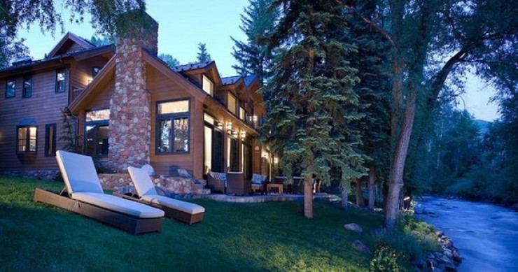 Case da sogno: in poltrona nei boschi in riva al fiume (colorado)