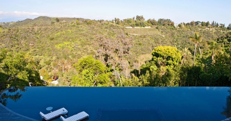 Case da sogno: sdraiati sulla piscina, sognando la california