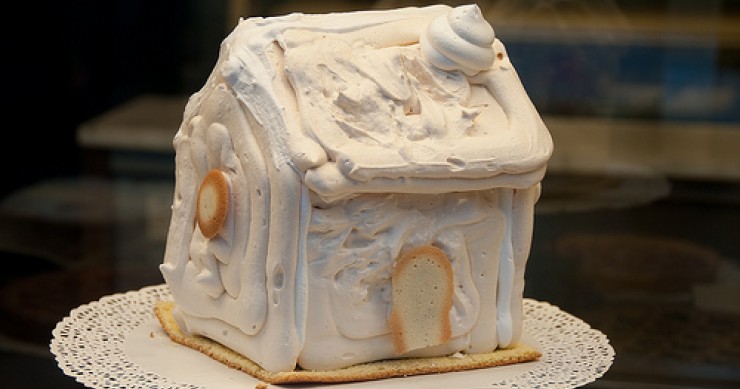 Gli italiani comprano la prima casa. Giù gli investimenti nel mattone