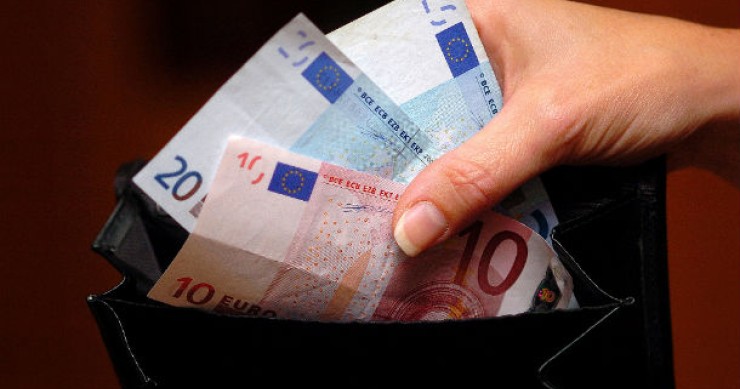 Irpef: la metà degli italiani guadagna meno di 15mila euro l'anno