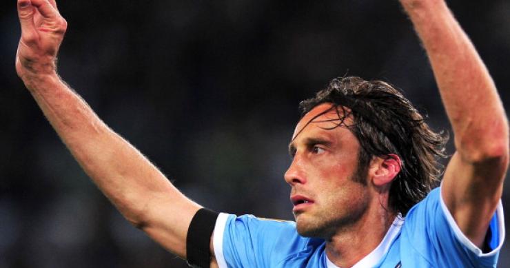 Calcio scommesse: mauri arrestato, conte indagato. Blitz nel ritiro della nazionale 