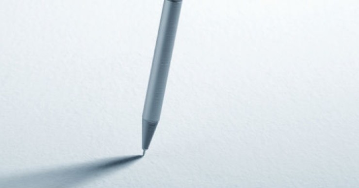 La rete si infiamma per la "perla di cicchitto": raccolta firme contro le ferie dei parlmentari