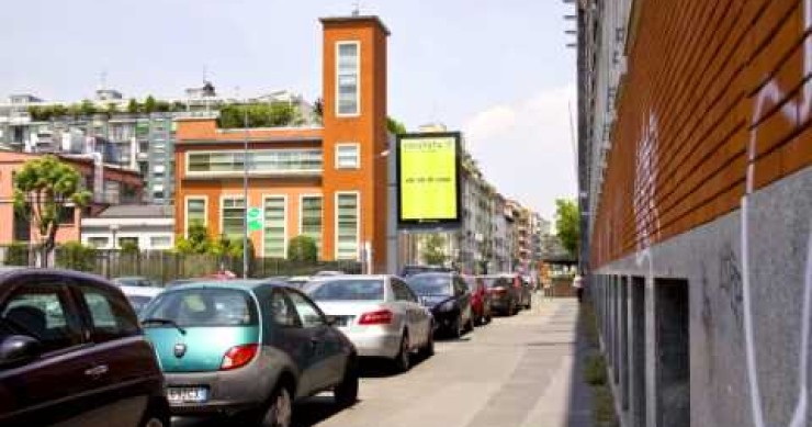 Vattene da casa: idealista atterra nelle città italiane (video)