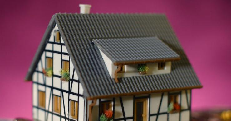 Crollo del mercato dei mutui: nel primo trimestre del 2012 prestiti dimezzati rispetto al 2011