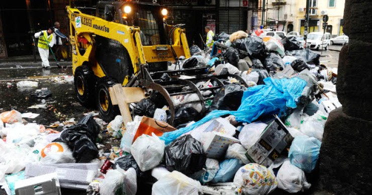 Moody's taglia il rating dell'Italia a soli due gradini dal livello spazzatura