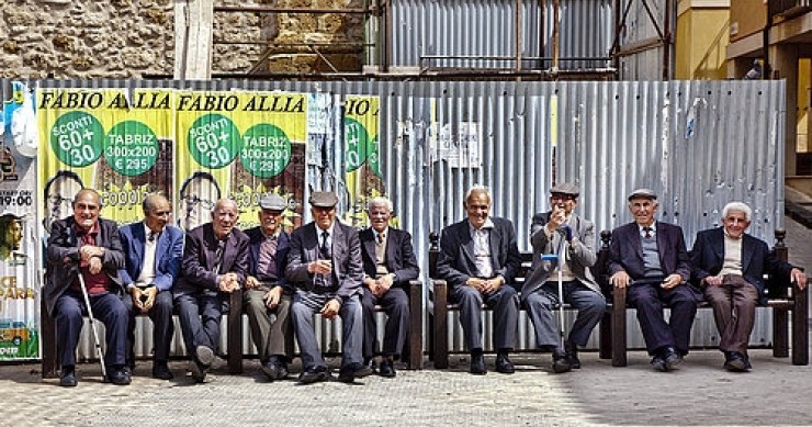 Sicilia, nella regione che rischia il default più dipendenti che in downing street