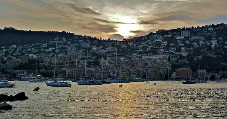 E batman fiorito cadde sulla casa: pronta una villa per la fuga in costa azzurra