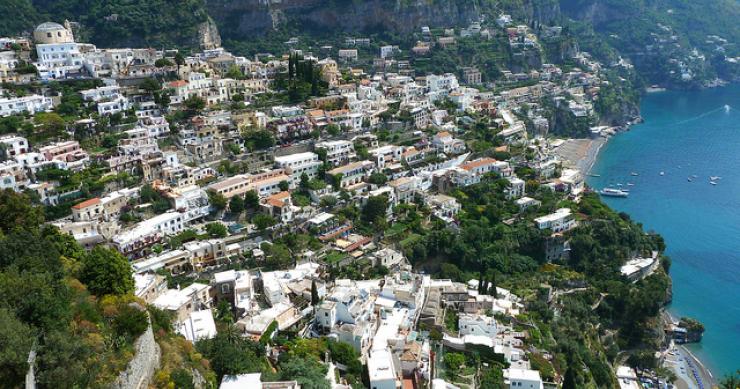 Nomisma: si sgretola il mercato immobiliare turistico (tabella prezzi)