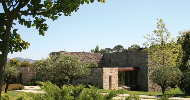 Il recupero di una casa di pietra in Portogallo (fotogallery)