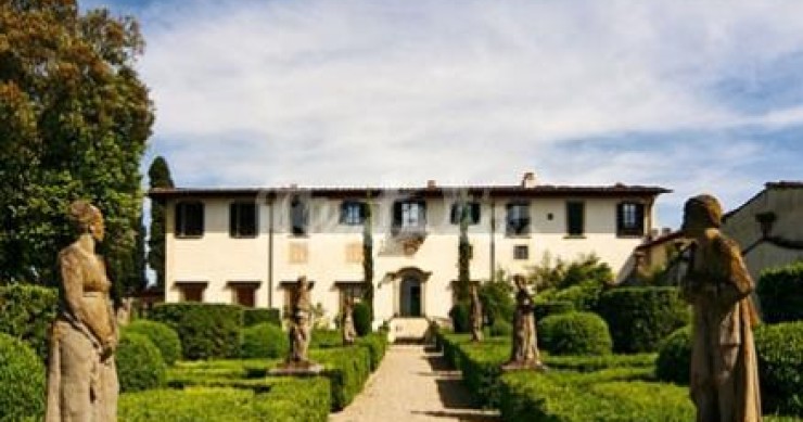 Case del week end: una villa del xvi secolo tra le colline di Firenze (fotogallery)