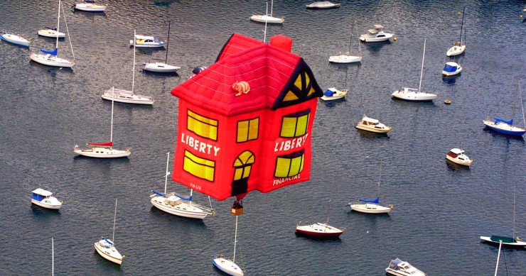 L'immobiliare resiste alla crisi. Lievi cali nelle compravendite ma il 4º Trimestre sorprende (grafici)