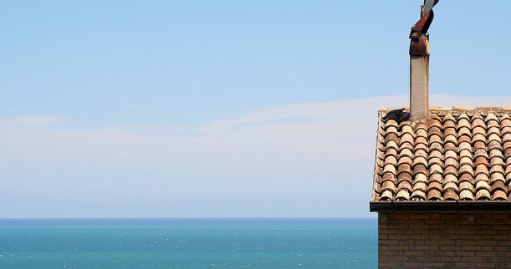 La casa all'estero batte quella al mare