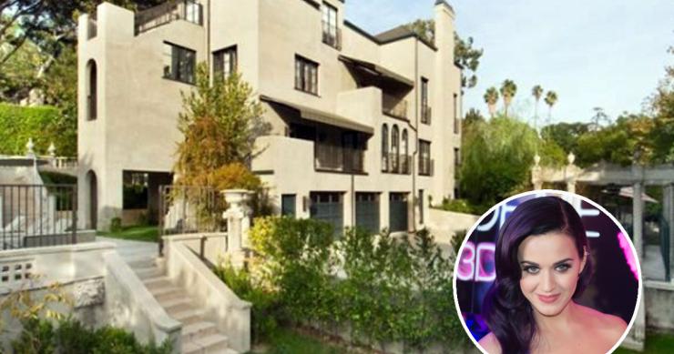 Katy Perry vende per 5,5 milioni di dollari la casa di Los Angeles acquistata con l'ex marito Russell Brand (fotogallery)