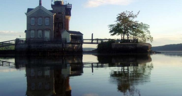 Un antico faro che guidava i battelli a vapore lungo il fiume hudson trasformato in un suggestivo hotel (fotogallery)