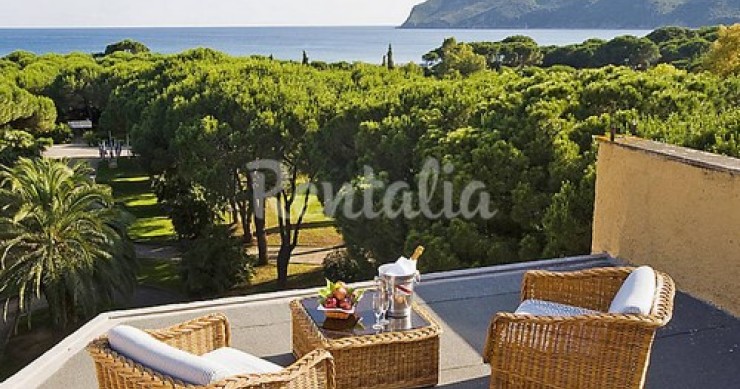 Qualche giorno di relax sull'isola d'elba, in un residence immerso nel parco nazionale dell'arcipelago toscano (fotogallery)