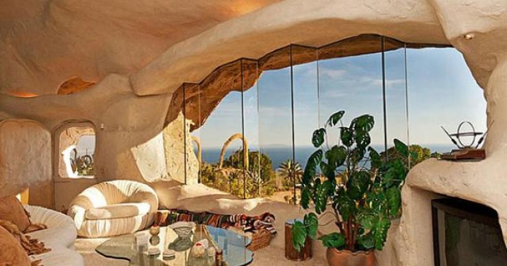 La casa dei "flintstones": un sogno che diventà realtà sulle coste di malibù (fotogallery)