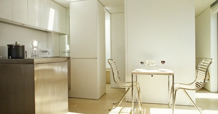 Se si vuole vendere casa, meglio togliere i mobili superflui e lasciare solo l'essenziale