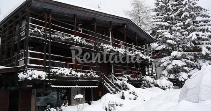 Vacanze sulle dolomiti, un appartamento nella zona più bella di selva di val gardena (fotogallery)