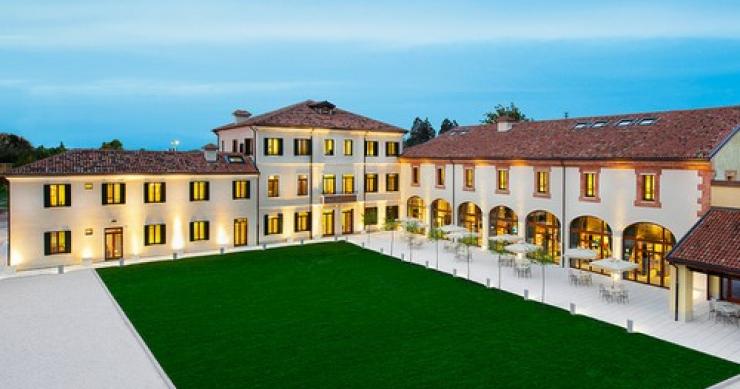 Ecco l’impero immobiliare della chiesa di Scientology: oltre 9mila edifici in tutto il mondo e una cattedrale da 120 milioni (fotogallery)