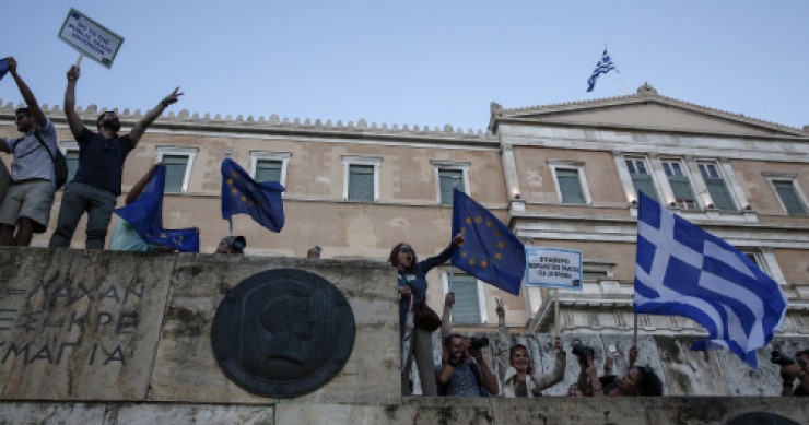 Grecia, accordo raggiunto: luci ed ombre della ricetta anti-Grexit