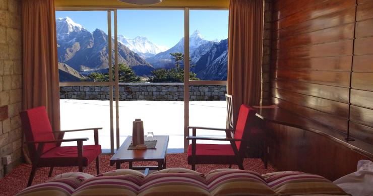 Dormire a 3.880 m di altezza di fronte all’Everest, l’incredibile esperienza da vivere in Nepal (Fotogallery)