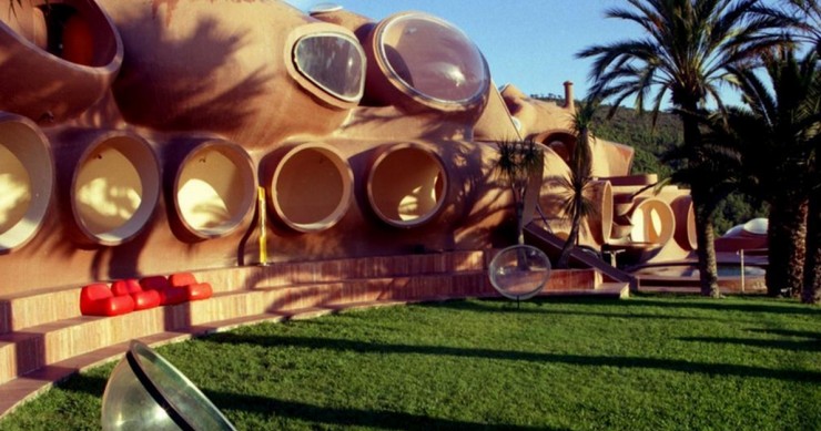 Casa ispirata al romanzo “Ventimila leghe sotto i mari” di Julio Verne