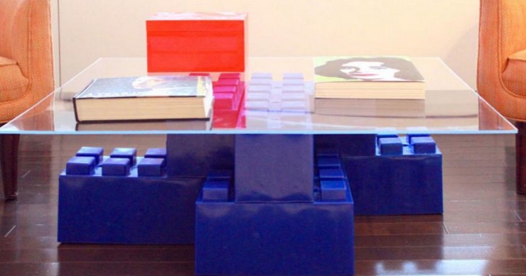 Come dare un tocco divertente alla casa con pezzi di Lego a grandezza naturale (Fotogallery)