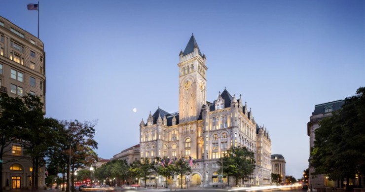 Un'occhiata al Trump International Hotel di Washington, l'ultimo nato della catena alberghiera del nuovo presidente Usa